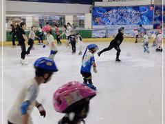 -正佳冰河湾真冰滑冰场