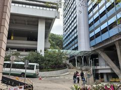 -香港大学