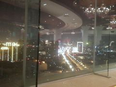 -荣誉国际酒店-云顶旋转餐厅