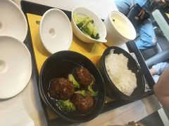 -老娘舅餐厅(黄龙体育中心店)