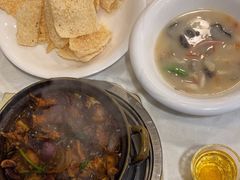 -渝君重庆火锅(嘉宾路店)