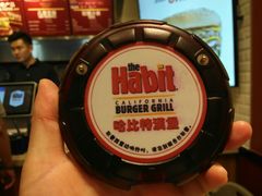 -The Habit Burger Grill 哈比特汉堡(爱琴海店)