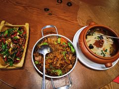 -老滇山寨•云南特色菜•地方菜•民族风情歌舞表演(金碧店)