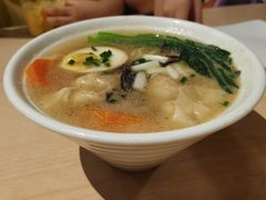 云吞港式汤面-避风塘(嘉兴八佰伴店)