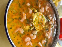 -华龙特色大骨鸡农家菜馆