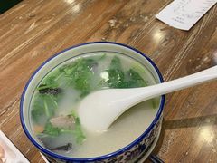-清真·玛丽亚新疆菜主题餐厅(浙江中路店)