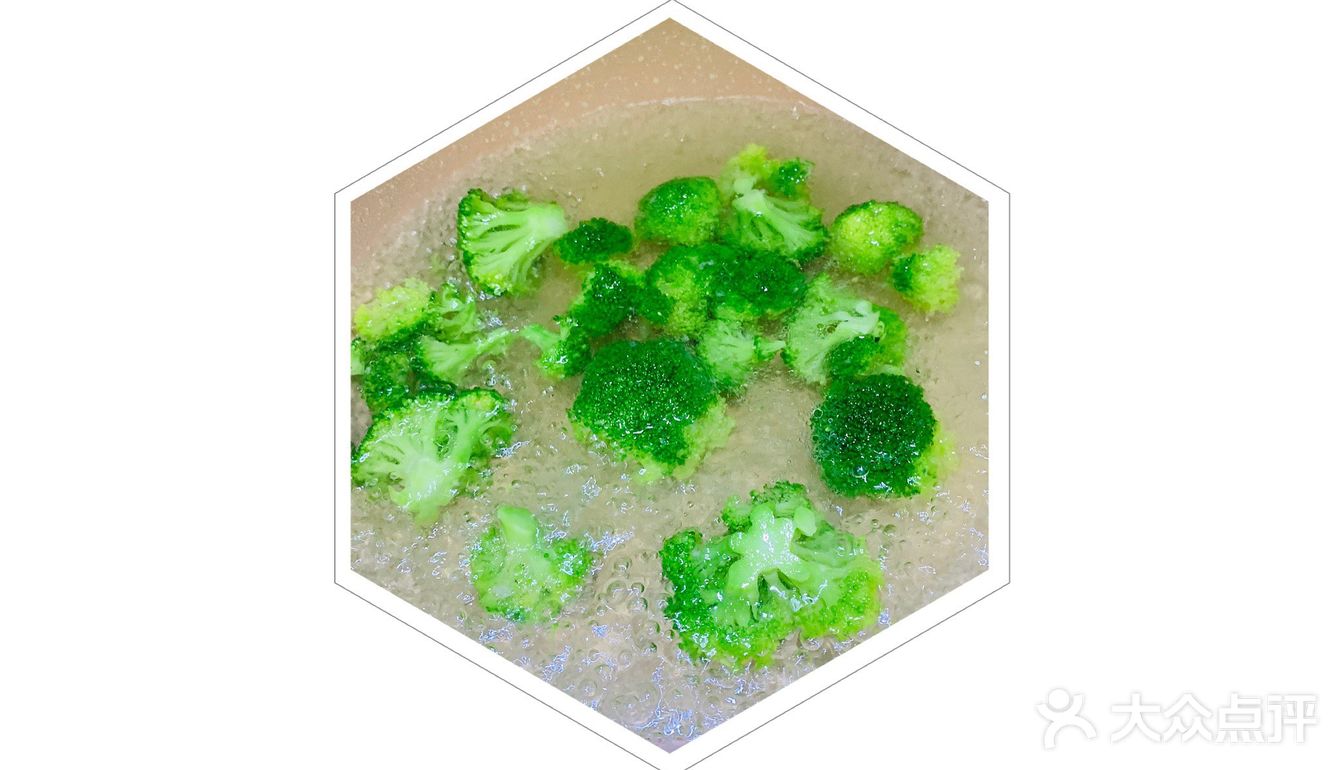 夏天没有西瓜— 点评让我变成小厨娘系列 | 西兰花虾仁意面