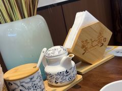 -蟹上黄·蟹黄面·江南糖水(人民广场店)