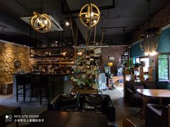 大堂-初见咖啡(青大路店)