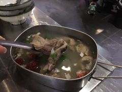 -马路牙子地桌烤肉(工体店)