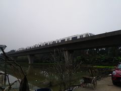 -低涌(地铁站)