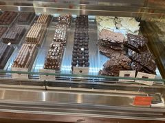 -VENCHI 闻绮(北京国贸商城店)