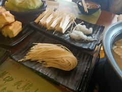 -呷哺呷哺(黄骅华贸商业广场店)