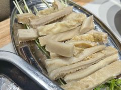 -王奋斗贵州酸汤牛肉火锅