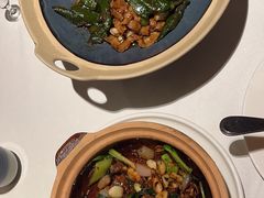 -八府香鸭·啫啫煲(华山路店)