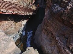 -龙潭大峡谷