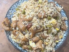 -老头爱马仕酸豇豆炒饭(丰富路店)