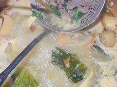 -洱火云南酸菜牛肉火锅(石景山当代商城店)