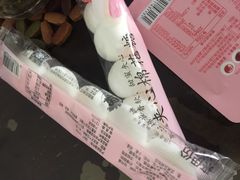 -来伊份LYFEN(中央路店)