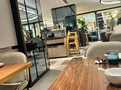 -港丽餐厅(杭大店)