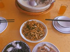 -天乐农家鱼头王(天目湖店)