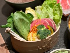 -三出山火锅(南京万象天地店)