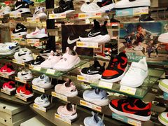 -ABC MART(心斎橋店)