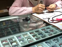 -蓝晶灵天然水晶专卖店