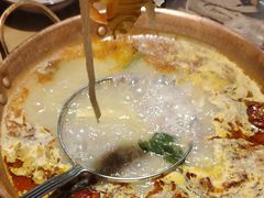 -洱火云南酸菜牛肉火锅(石景山当代商城店)