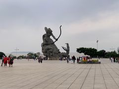 -巴陵广场