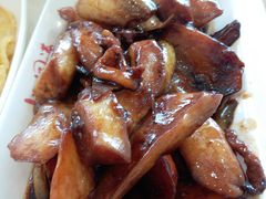 -小昆山服务区-停车场