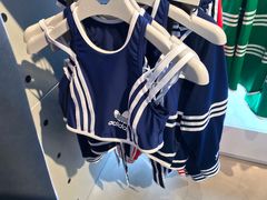 -阿迪达斯(武林银泰三叶草店)