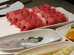 -海底捞火锅(曹安公路店)