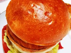 -潮一不贰·法式甜品·生日蛋糕·西式简餐(外滩店)