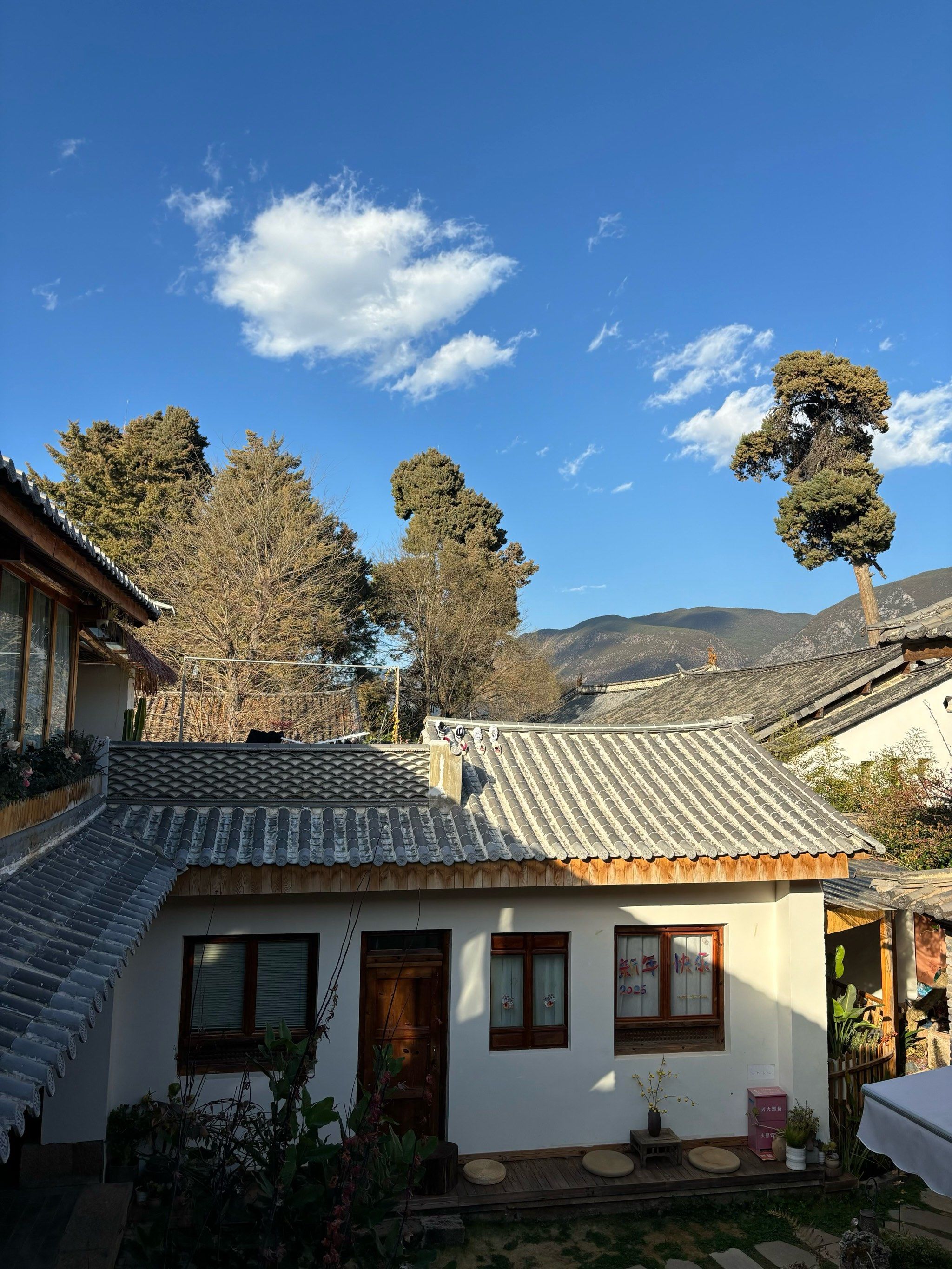 「沙溪古镇」#精品民宿 
热情的老板娘 温暖温柔的,进去沙溪停车