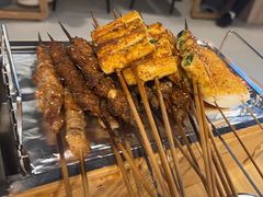 -烤满分·东北烧烤(首经贸店)