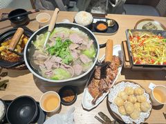 -川堂风·跷脚牛肉·乐山爆炒(宝山日月光店)