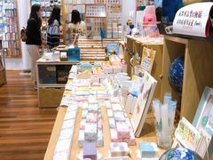 -猫的天空之城概念书店(杭州南宋御街店)