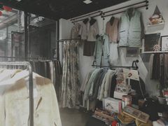 -宝库女装店(绿地缤纷广场店)