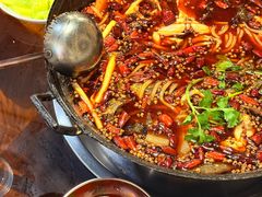 -鸿顺老铁锅美蛙鱼府(解放碑店)