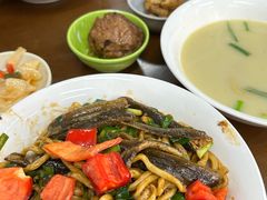 -三百碗宝应长鱼面(板仓街店)