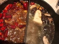 四季草本鸳鸯锅-盡膳口福跷脚牛肉火锅(北美新天地店)