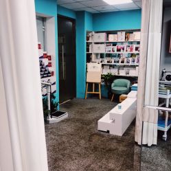 -斐尔国际皮肤管理中心