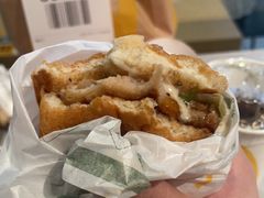 -麦当劳(中二横路店)