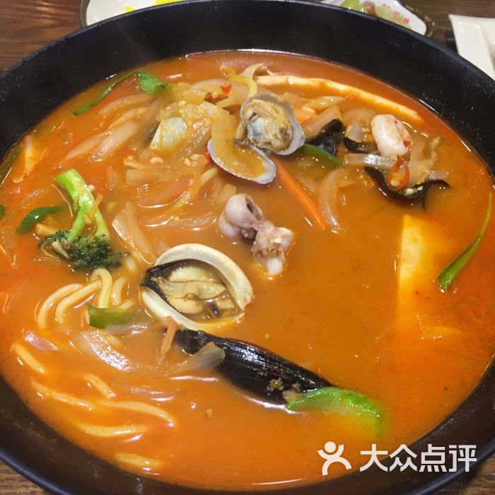 一拼香韩式炸酱面辣海鲜汤面图片-北京小吃快餐-大众点评网