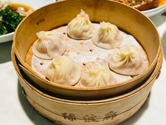 蟹粉小笼包-绿波廊(豫园店)