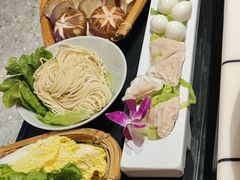 -伍师兄市井火锅(东部星悦天地店)