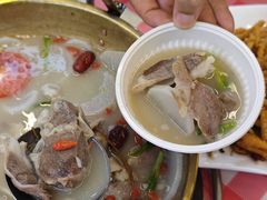-江湖亮亮蒸虾大排档烤全羊清真(武汉总店)
