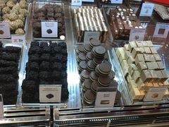 -VENCHI 闻绮(北京国贸商城店)