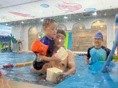 -龙格亲子游泳·水育早教运动中心(龙湾天街店)